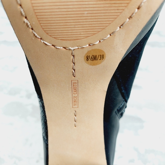 New Vince Camuto Gilisama Suede Black Platform Chunky Heel Ankle Boots M389 - Picture 9 of 12